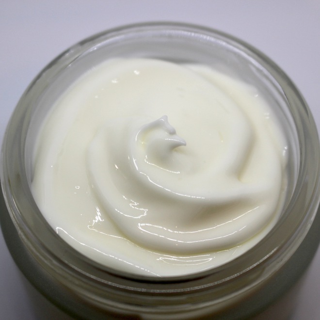 Light cream, certified organic image 0